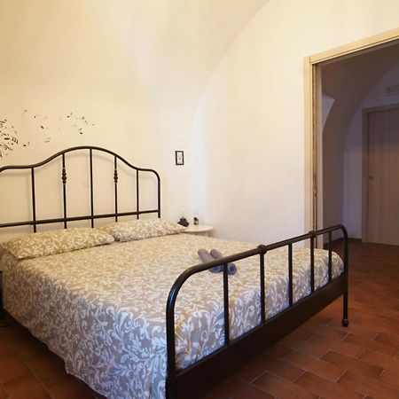 The 'Ferdinando' Refuge Apartment Mesagne Bagian luar foto