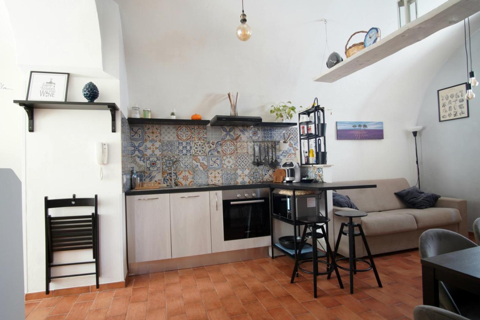 The 'Ferdinando' Refuge Apartment Mesagne Bagian luar foto
